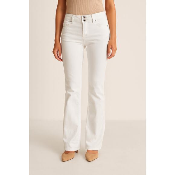 Maurices Women’s White Bootcut Jeans Size 5/6 Regular – Mid Rise Denim - Picture 1 of 8